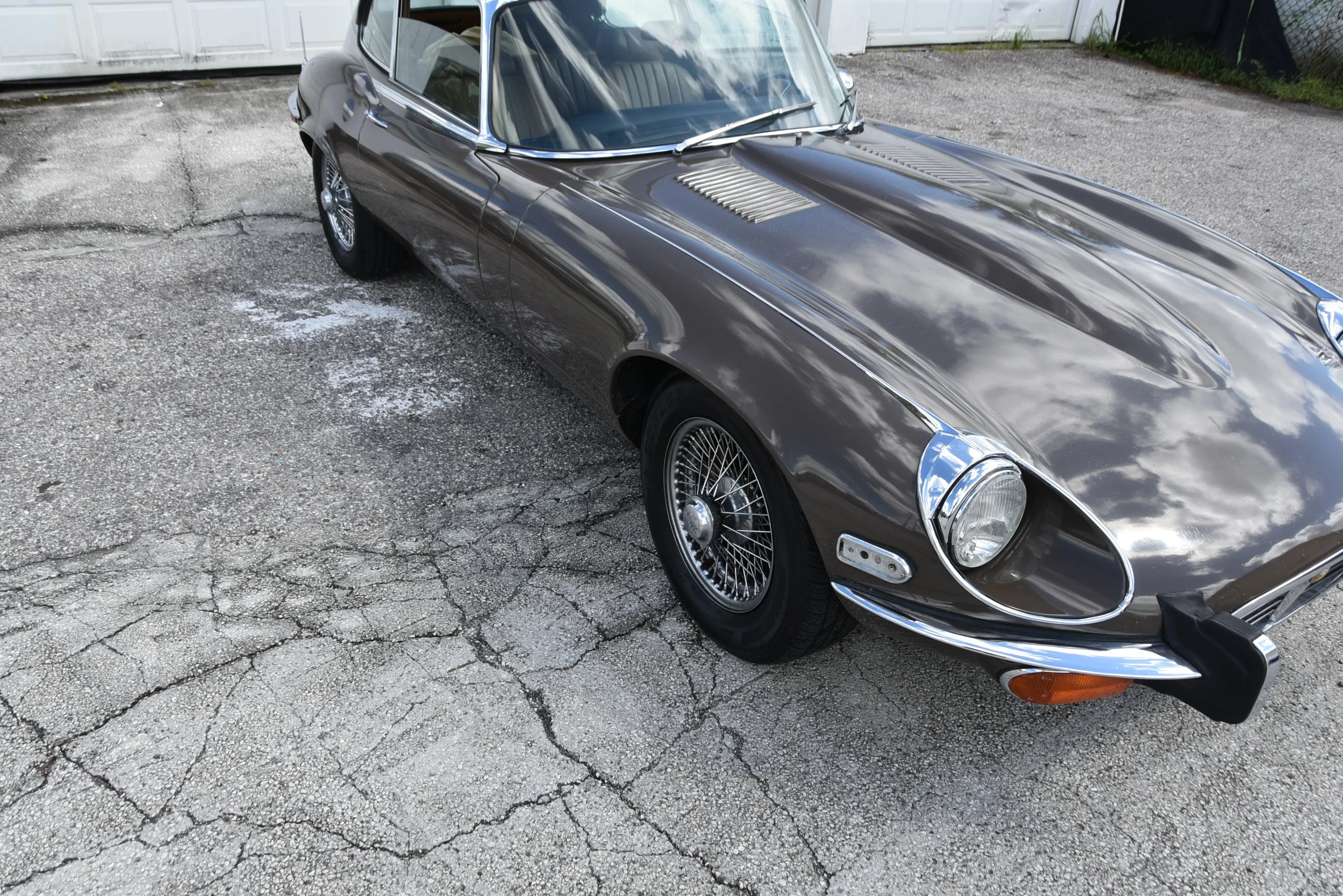 19-E-Type-Jag-2+2.JPG