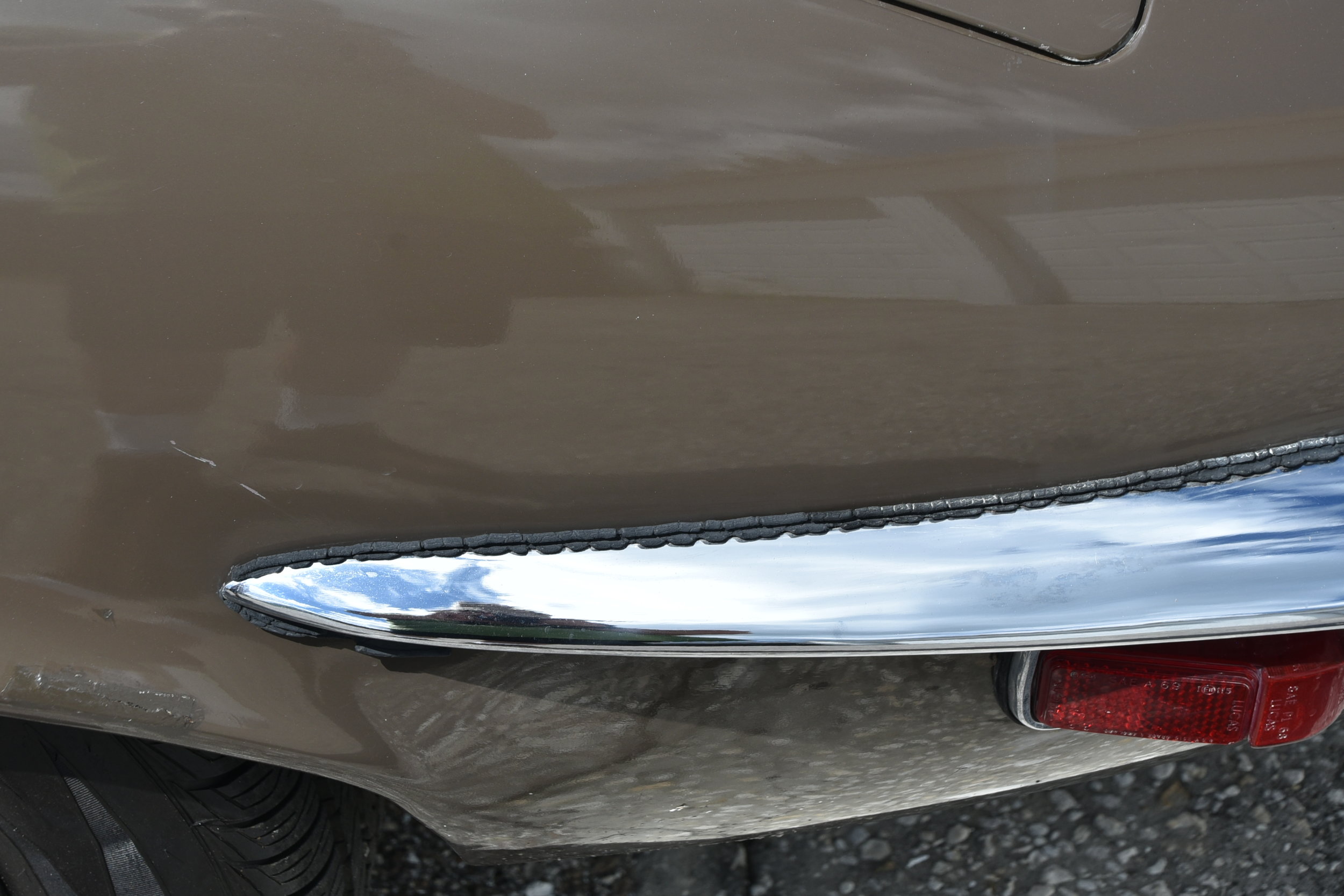 29-E-Type-Jag-2+2.JPG