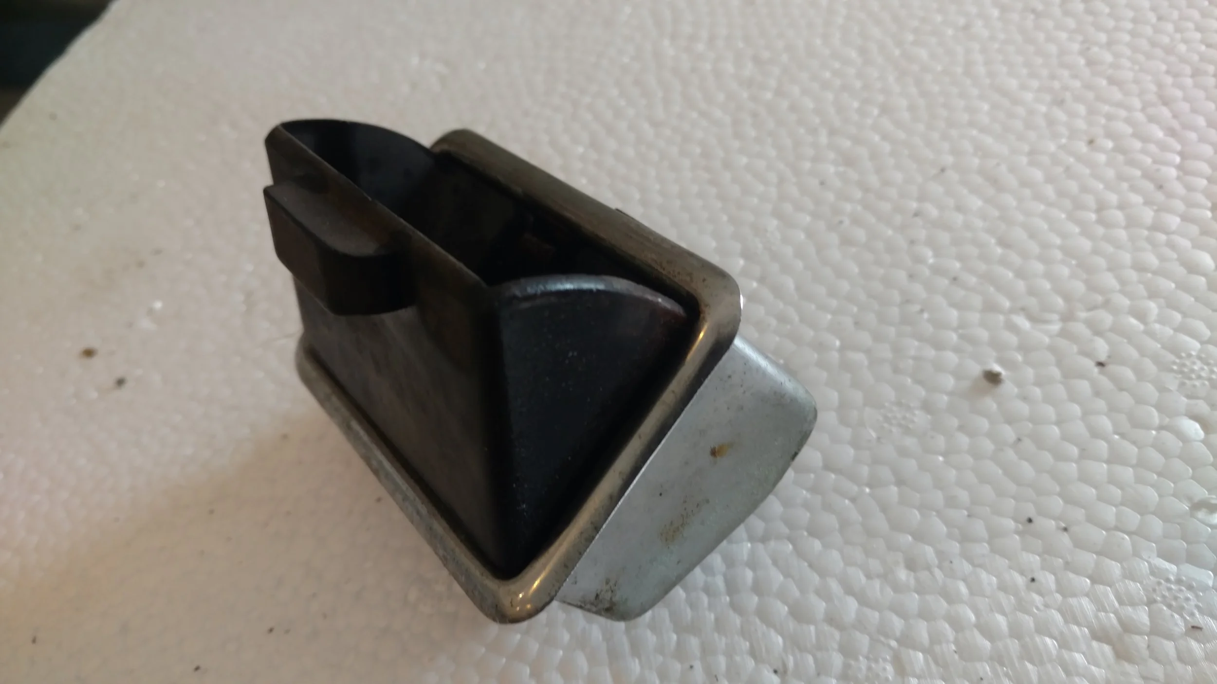 Ash Tray TR4.jpg