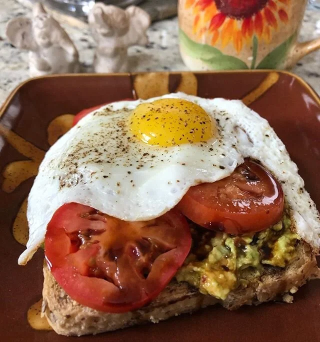 Breaking the fast like all the broken hearts in quarantine!! Spicy basic bitch balsamic avo-smash toast!! #wheresmypumpkinspicelatte #yycfood #yycliving #yycfoodie #yycfoodblogger #breakfast #healthylifestyle #healthyfood #yum #foodporn #instagood #i