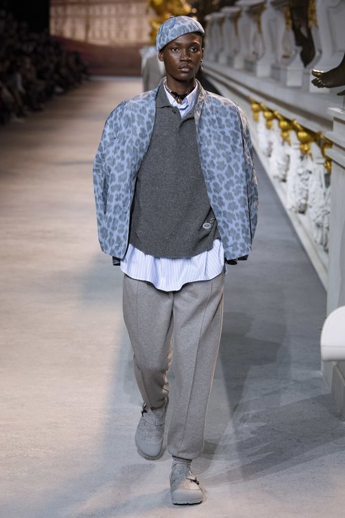 Look from the Louis Vuitton Fall Winter 2018 Collection by Kim Jones.