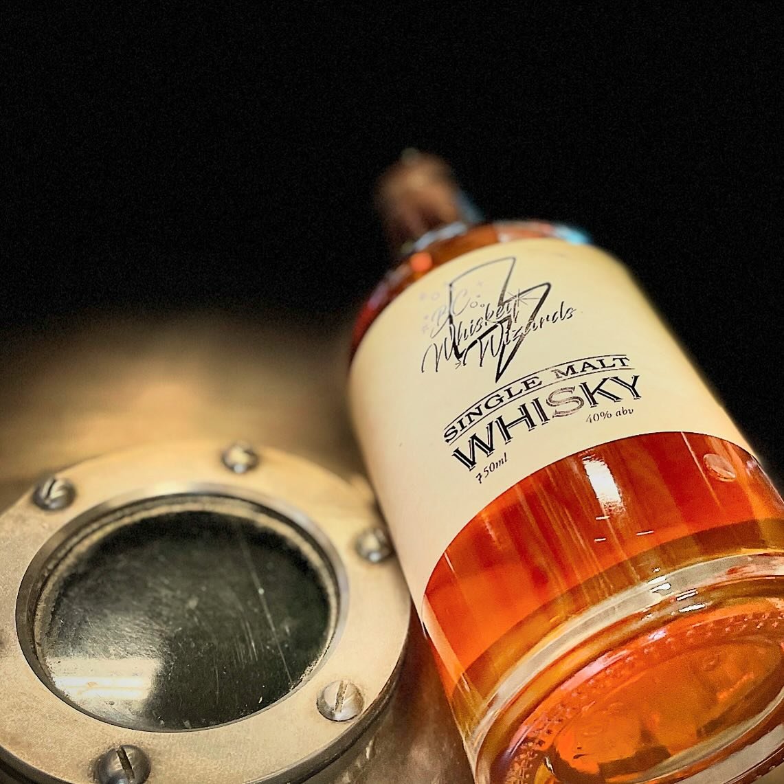 Did you know you can buy your own barrel for custom private labelling? We created a fundraiser bottle for the @bcwhiskeywizards and wow is it delicious 🤤 smooth and clean single barrel single malt whisky. 

#bcwhiskeywizards #bcwhisky #whiskylover #