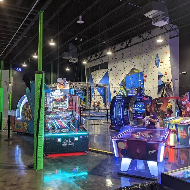 ARCH at @ampdfun is in full swing. The arcade area opened today too! We've got Day Passes($15 or $20 with gear), Memberships starting at $45, and single run #ClipandClimb and #NinjaWarrior for $2.50 each! Parties are available to schedule now too! We