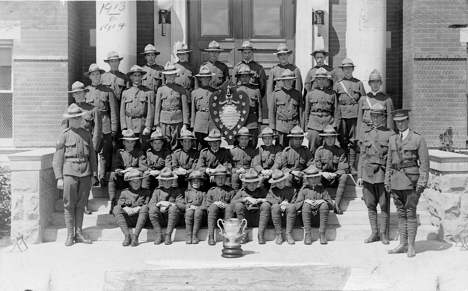 Cadets posed in front of the Bowman Courtesy the Galt Museum & Archives: P19730012000