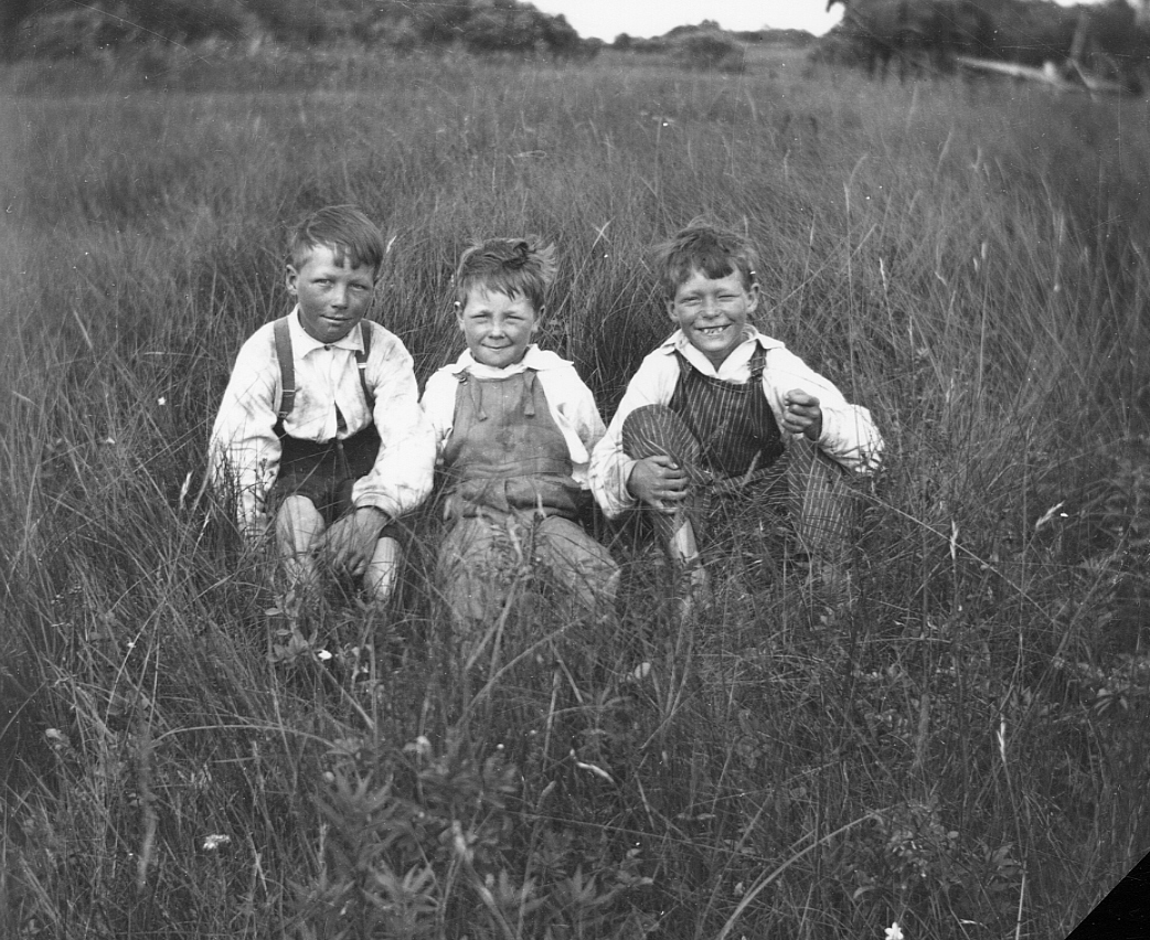Three unidentified young boys during the Great Depression, 1930s. Galt Archives 19752990123
