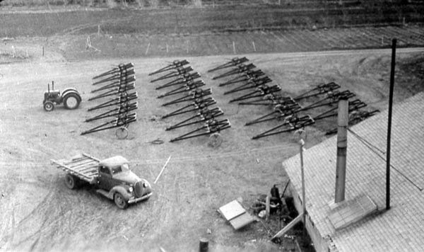 Noble's first production facility on his farm, 1930s. Courtesy the Galt Museum & Archives: P20001076475.