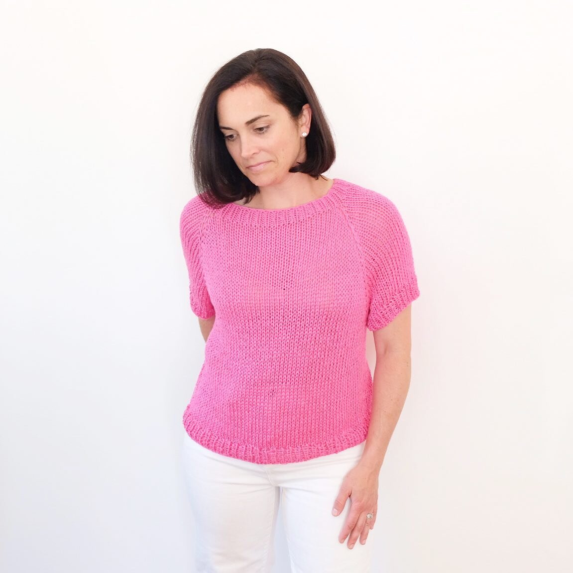 R O S E M A R Y tee 💕
.
Simple, bright + the coziest sweater tee. This free pattern is now live on @the.hook.nook blog. I&rsquo;ve been keeping it a secret for a while and am so excited to be able to finally share it with you all. What an honor to b