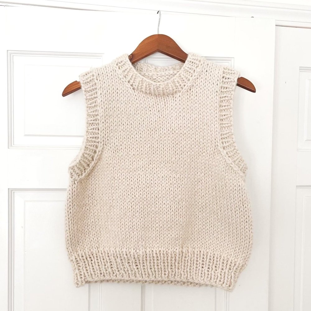 paso cruzar Espejismo FREE Sweater Vest Knitting Pattern + Tutorial | Open Trails Slipover —  Ashley Lillis