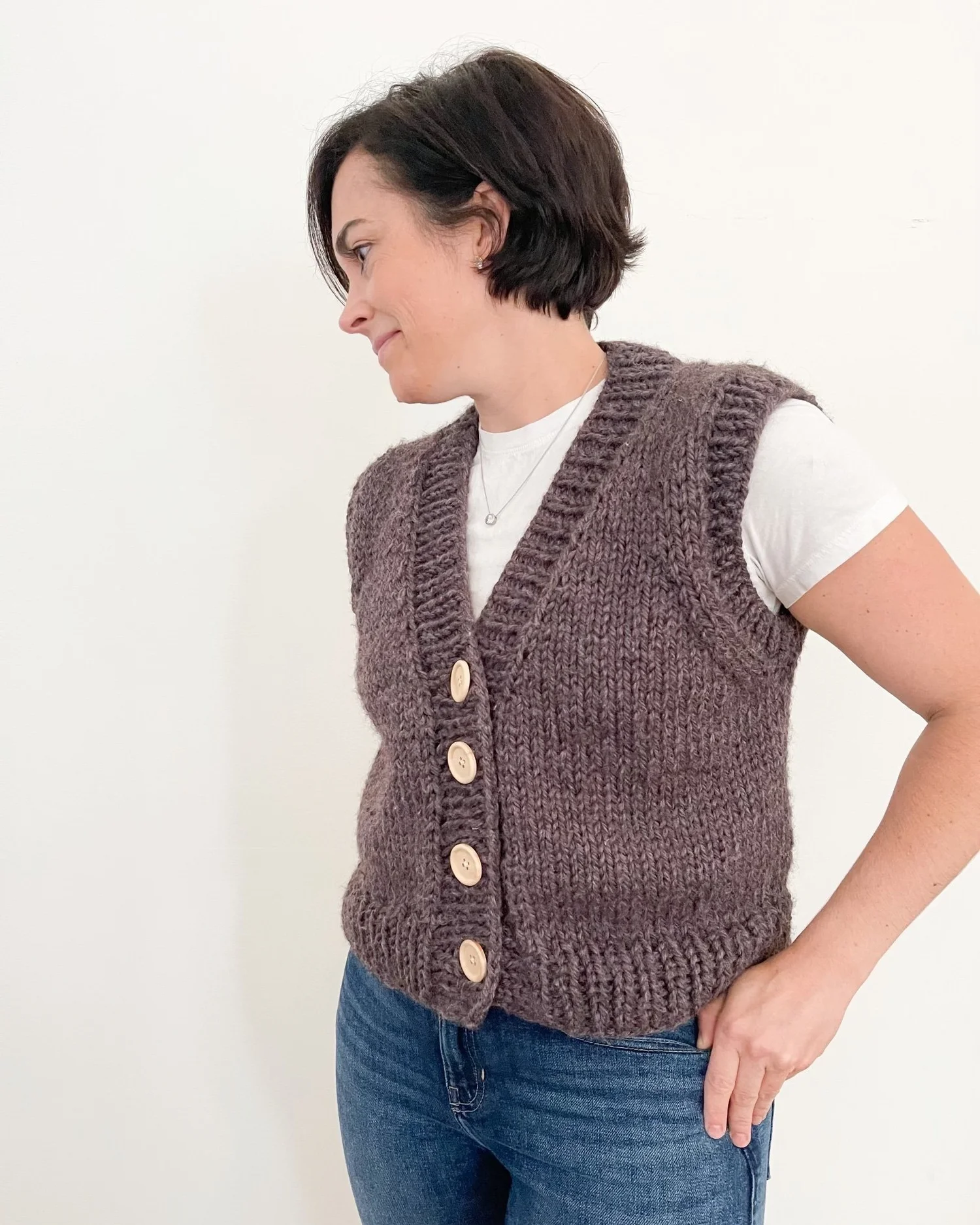 Easy Chunky V-Neck Sweater Vest Knitting Pattern + Tutorial | Wildwood ...