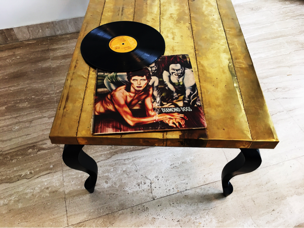 bowie-diamond-dogs-coffeetable-2.png