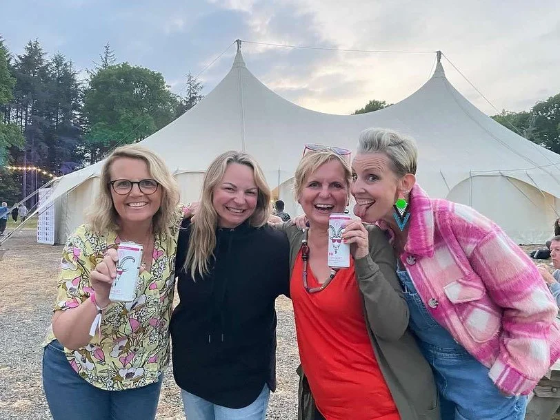 Thanks to all the amazing queer &amp; LGBTQ+ humans I got to spend the last 3 days with!!!

It got me reflecting on why (sometimes) queer only spaces ARE needed&hellip;.here&rsquo;s my thoughts, lemme know if you agree in the comments 🙃😁

 ❤️ What 