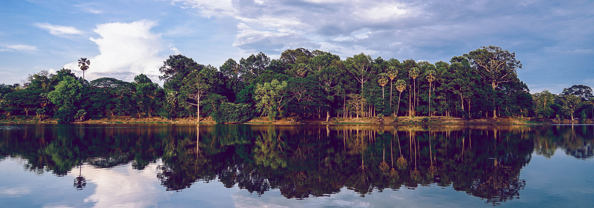 cambodiaodyssey2000x700.jpg