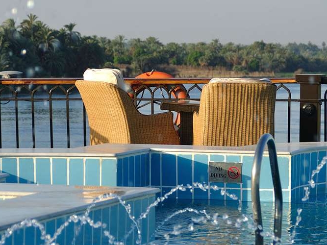 707835_Sun-DecksSlideAboutUsPage.jpg