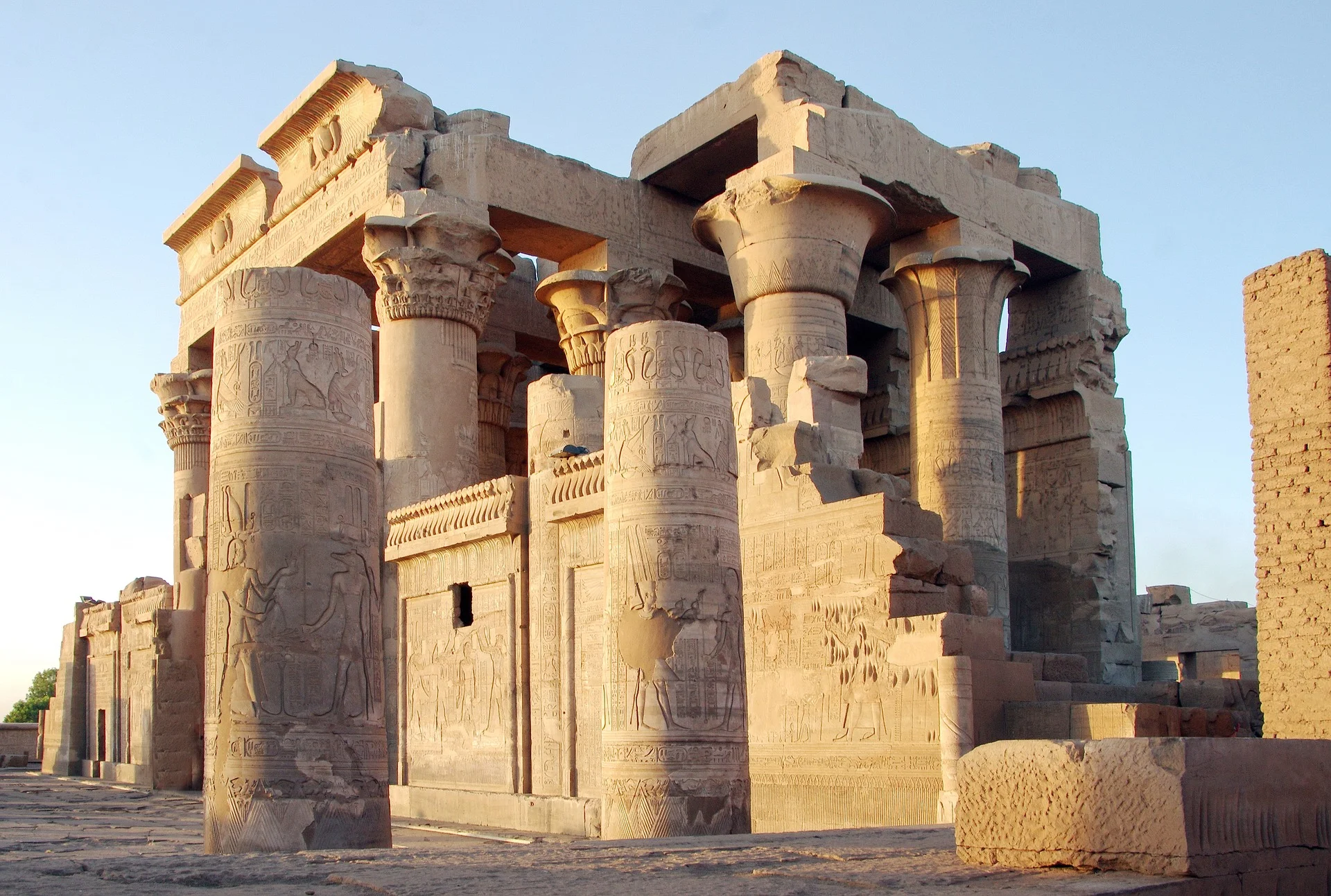 egypt-3321124_1920.jpg