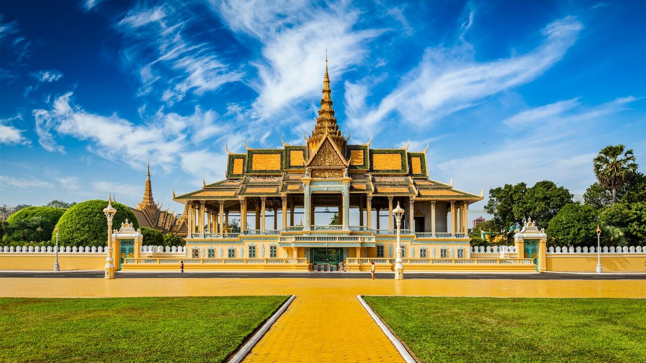 Royal+Palace+%28Phnom++Penh%29.jpg