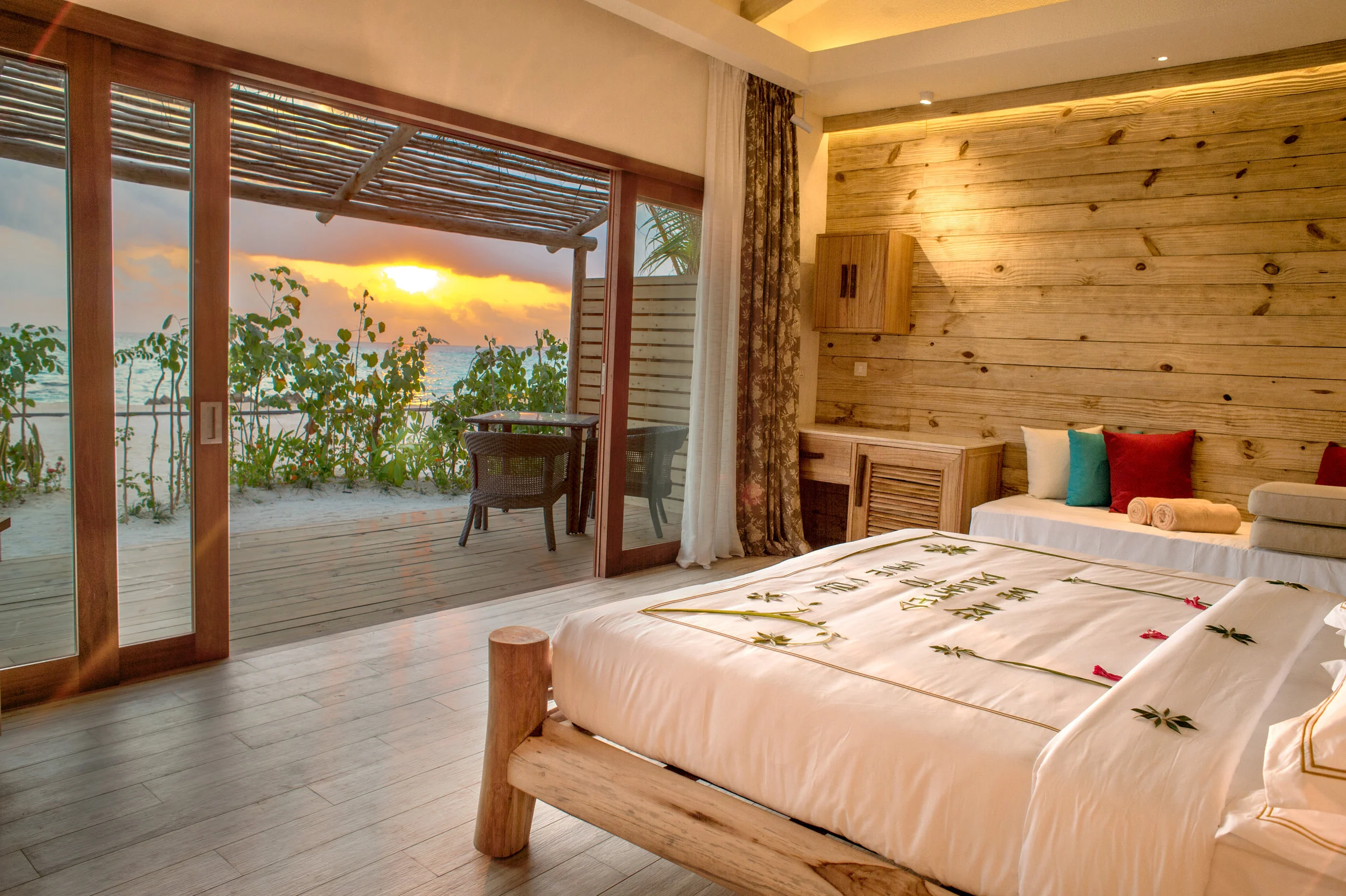 Beach Suite with Pool(1).jpg