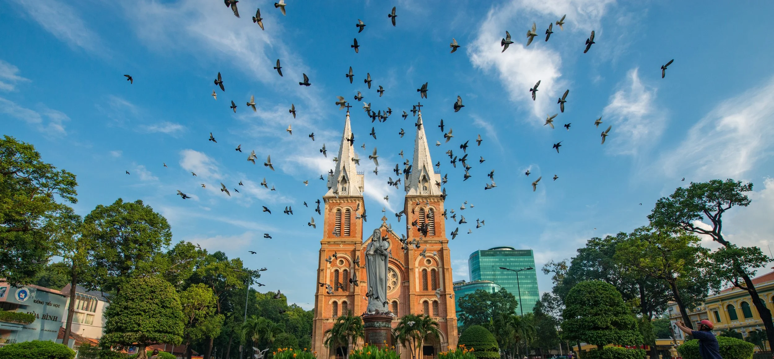 saigon-ancient-architecture-art-1018478-pexels.jpg
