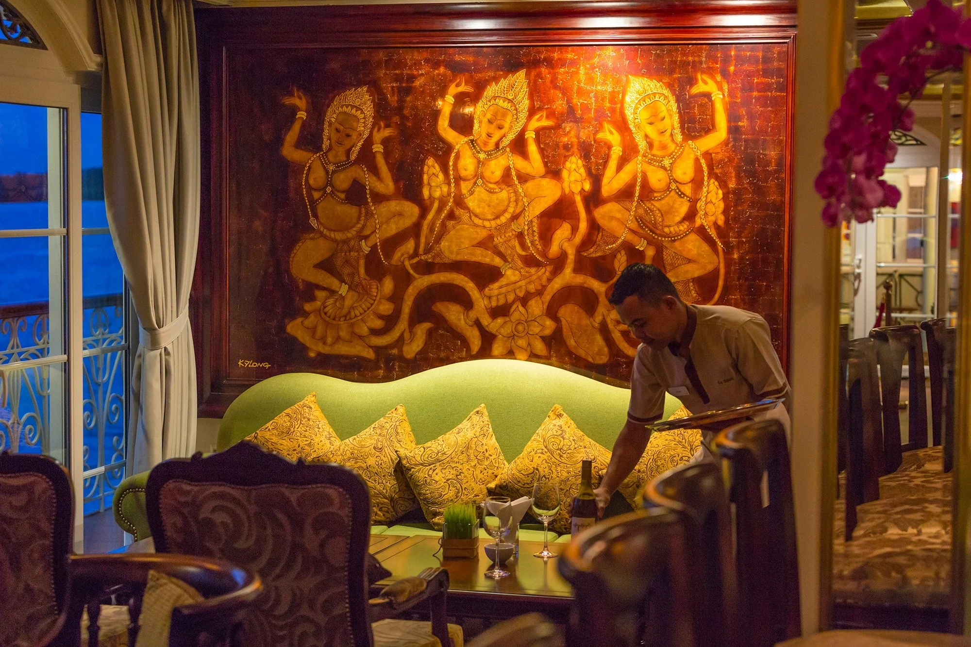 Dining is part of the thrill on a Mekong River journey with Lotus Cruises with the warmest of hospitality and the finest of ingredients.
@lotus_cruises