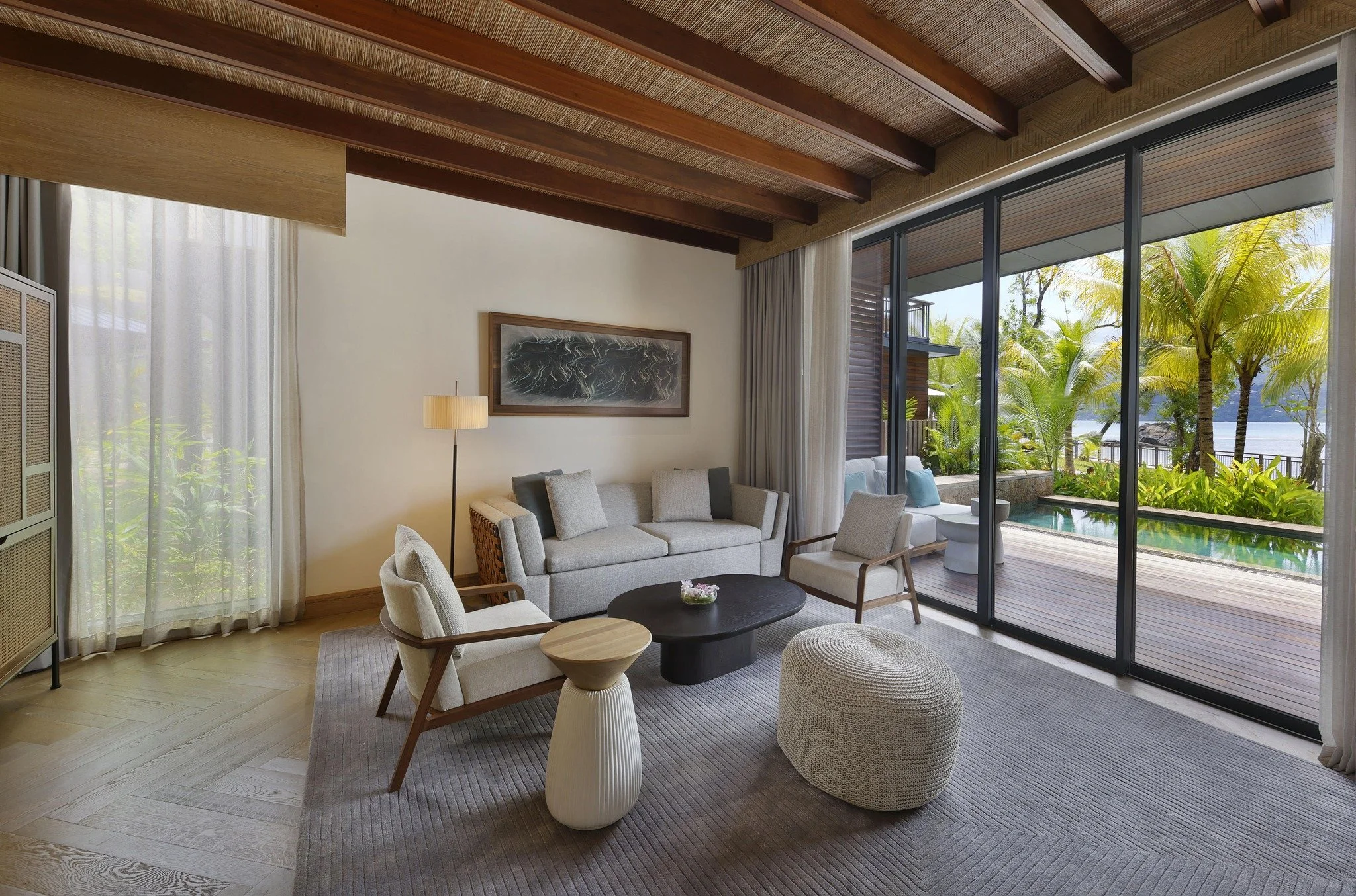 The One Bedroom Bay House Suite with Plunge Pool offers a stay of exquisite intimacy, privacy and indulgence at Mango House Seychelles, LXR Hotels &amp; Resorts.
@mangohouseseychelles
