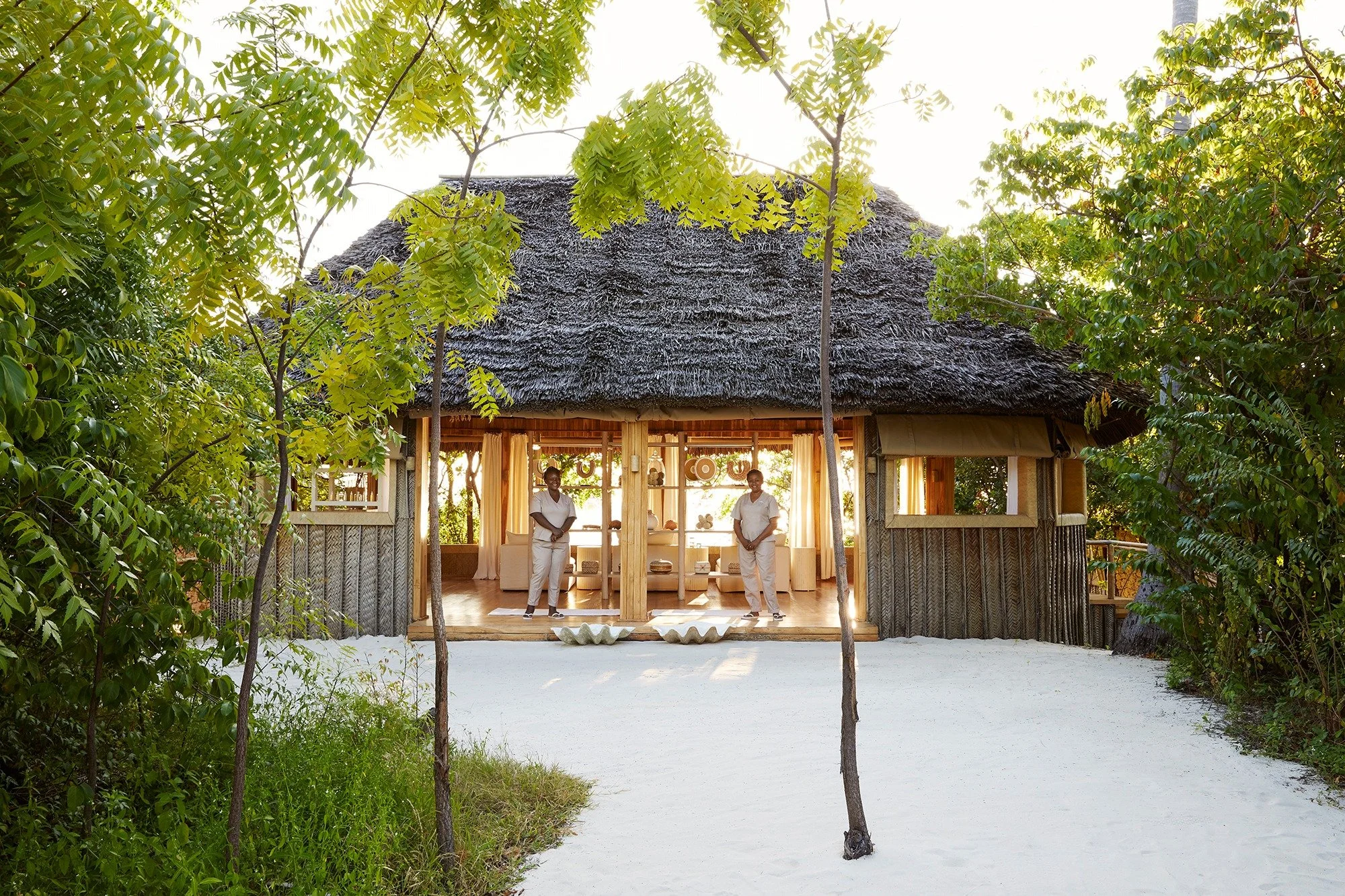 The perfect contrast at the end of an adventurous safari, Laba Fanjove means time to relax while observing the bountiful bird migrations or indulging in the spa&rsquo;s rejuvenating thalassotherapy treatments. 

@laba.fanjove