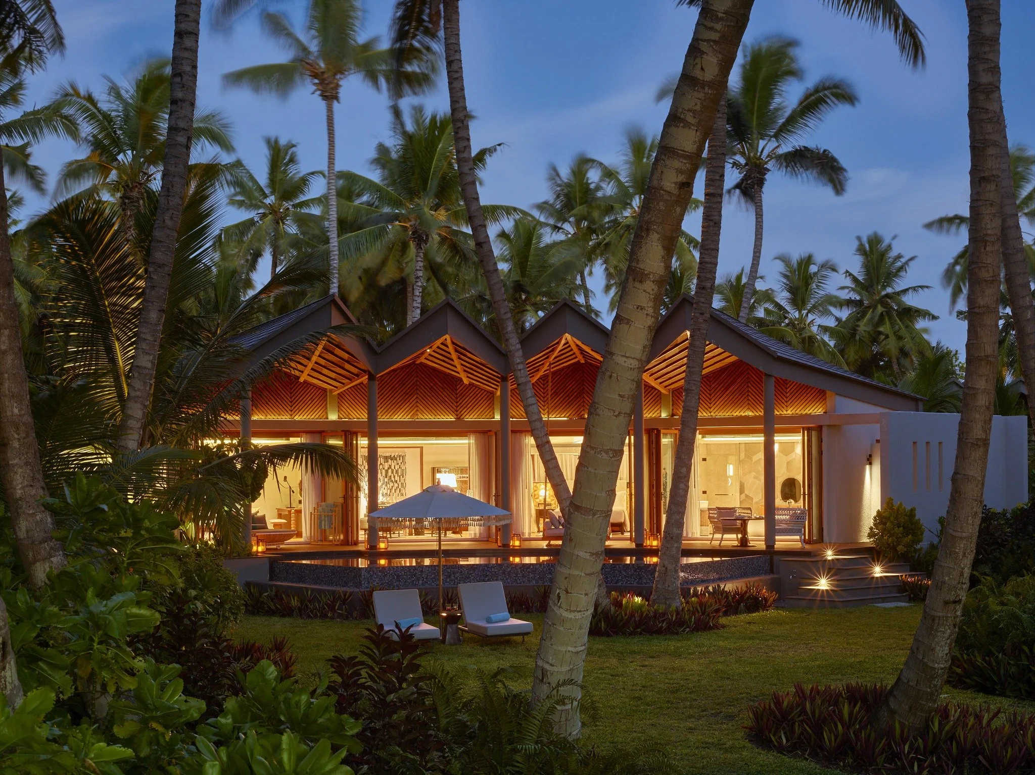 Nestled on the pristine shores of a Waldorf Astoria Seychelles Platte Island, the Grand Hawksbill Villa offers an extraordinary blend of elegance, privacy, and island tranquility with breathtaking ocean views.
@waldorfastoriaplatteisland