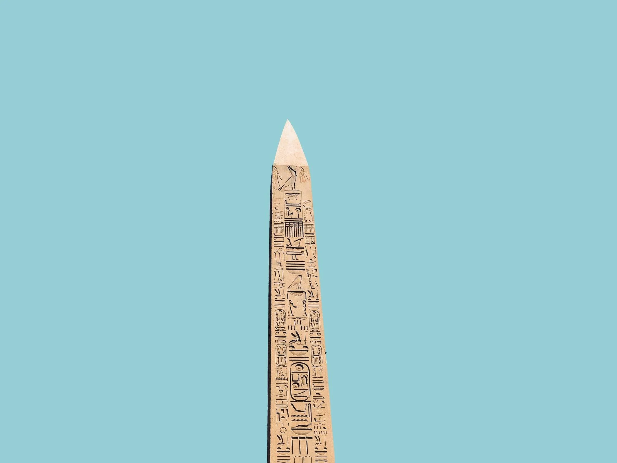 Rising proudly within the vast Karnak Temple complex, the obelisk offers a powerful glimpse into the ambition, artistry, and spiritual devotion of the pharaohs. With an Egyptologist arranged by Traveline Egypt, the carved inscriptions and sacred symb