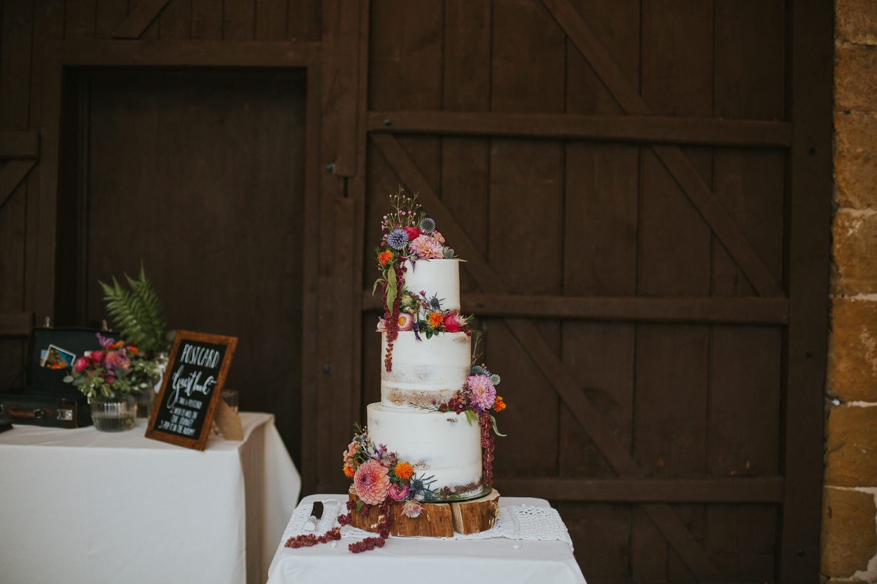 Modern Wedding Cake Milton Keynes.jpg
