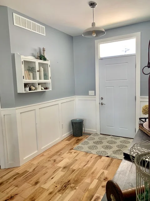 (our permanent front door has yet to be installed)