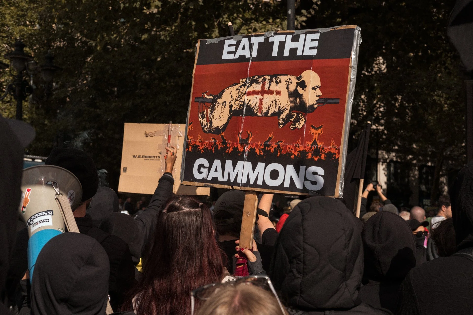 far-right-march-Matteo Querini Crawford 2025-9.jpg