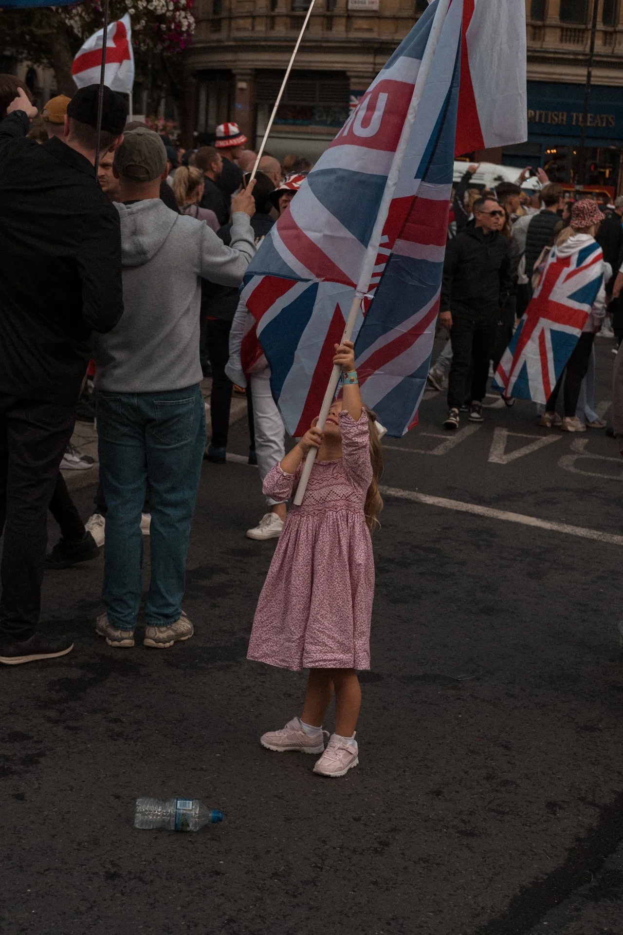 far-right-march-Matteo Querini Crawford 2025-16.jpg