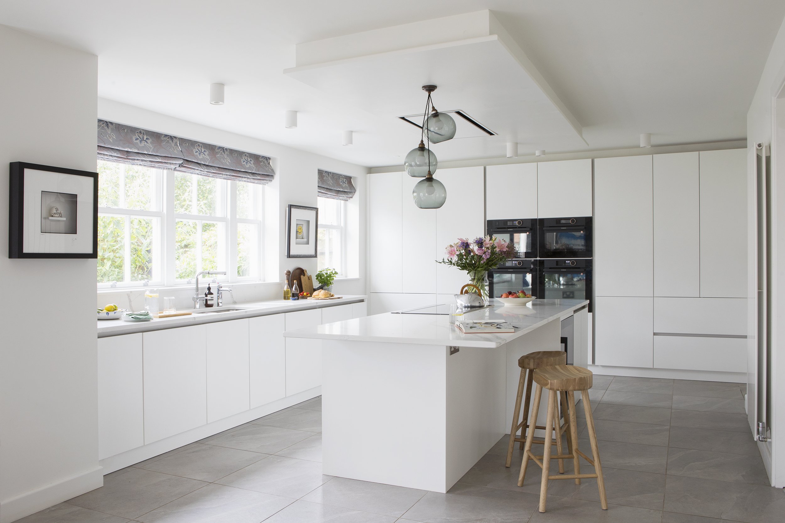 white-kitchen-with-island.jpg