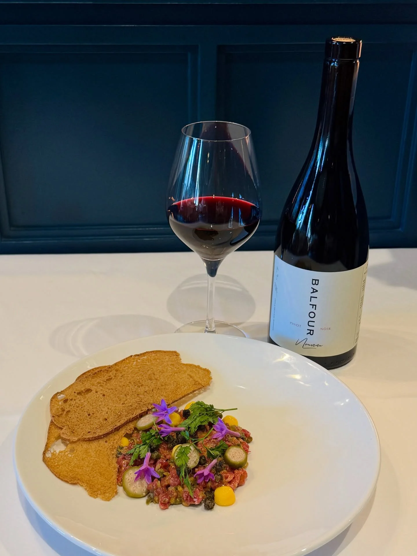 Beef tartare with smoked egg yolk and campaillou crispbread pairing with Balfour Nouveau Pinot Noir 
@balfourwinery