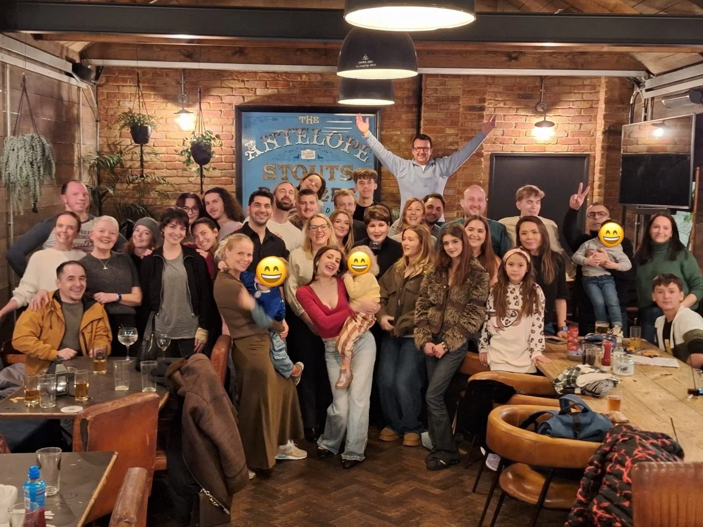 𝑴𝑬𝑹𝑹𝒀 𝑪𝑯𝑹𝑰𝑺𝑻𝑴𝑨𝑺 🎄🎉🎁
&nbsp;
A Thank You Letter

Just before we wrap up for the year, we wanted to write and say thank you.&nbsp;

Thank you to our food and drink suppliers.&nbsp; Including our honey from Thames Ditton, our cheese from