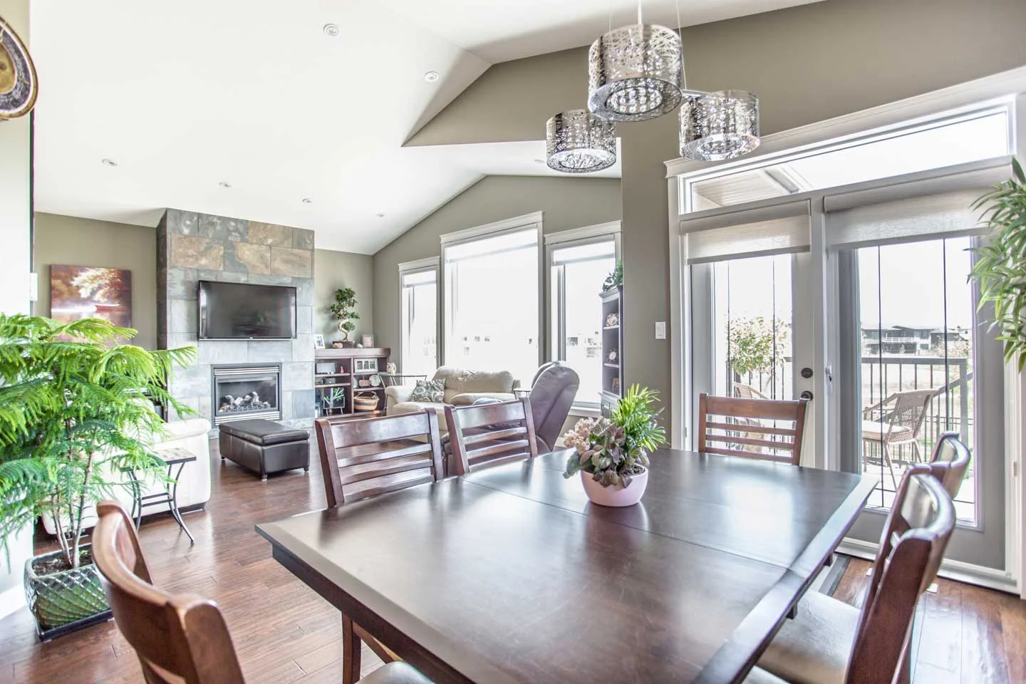 Harmony-Realty---4516-Wascana-Green-Terrace-15.jpg