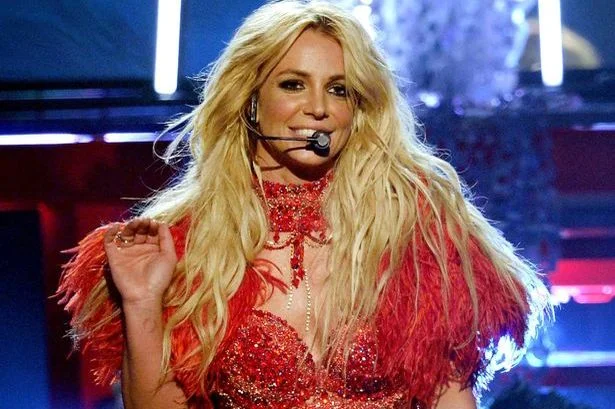 6_Britney-Spears1.jpg