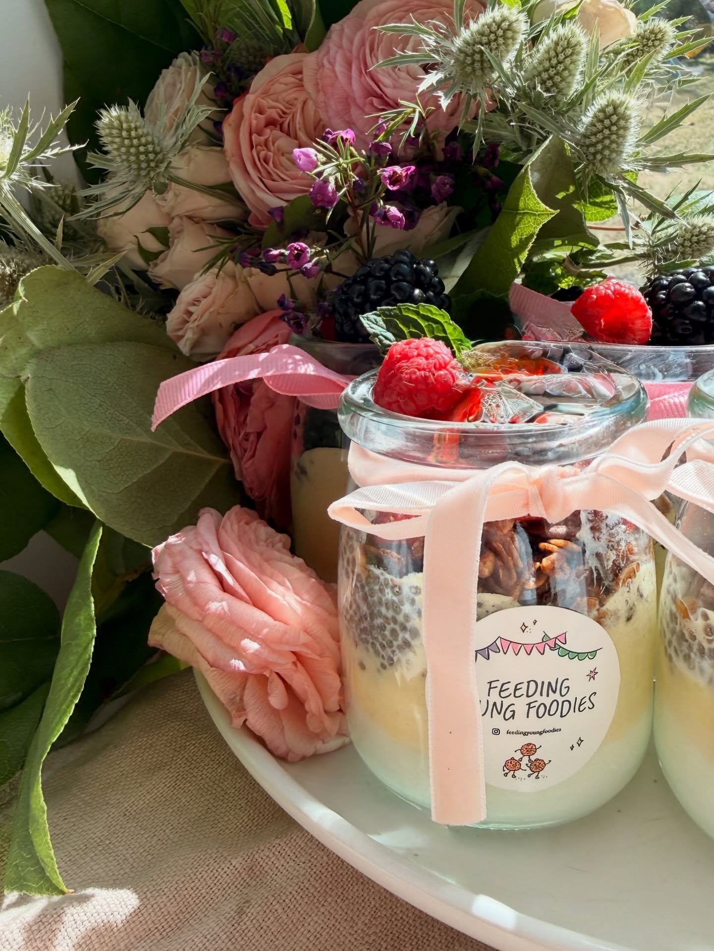 Good morning ✨

On the Feeding Young Foodies breakfast &amp; brunch menu:

Our morning parfait layered with silky mango, homemade granola, and chia.

And our mini cr&ecirc;pe kebabs with Italian Nutella💫

Thoughtfully made for young foodies and thei