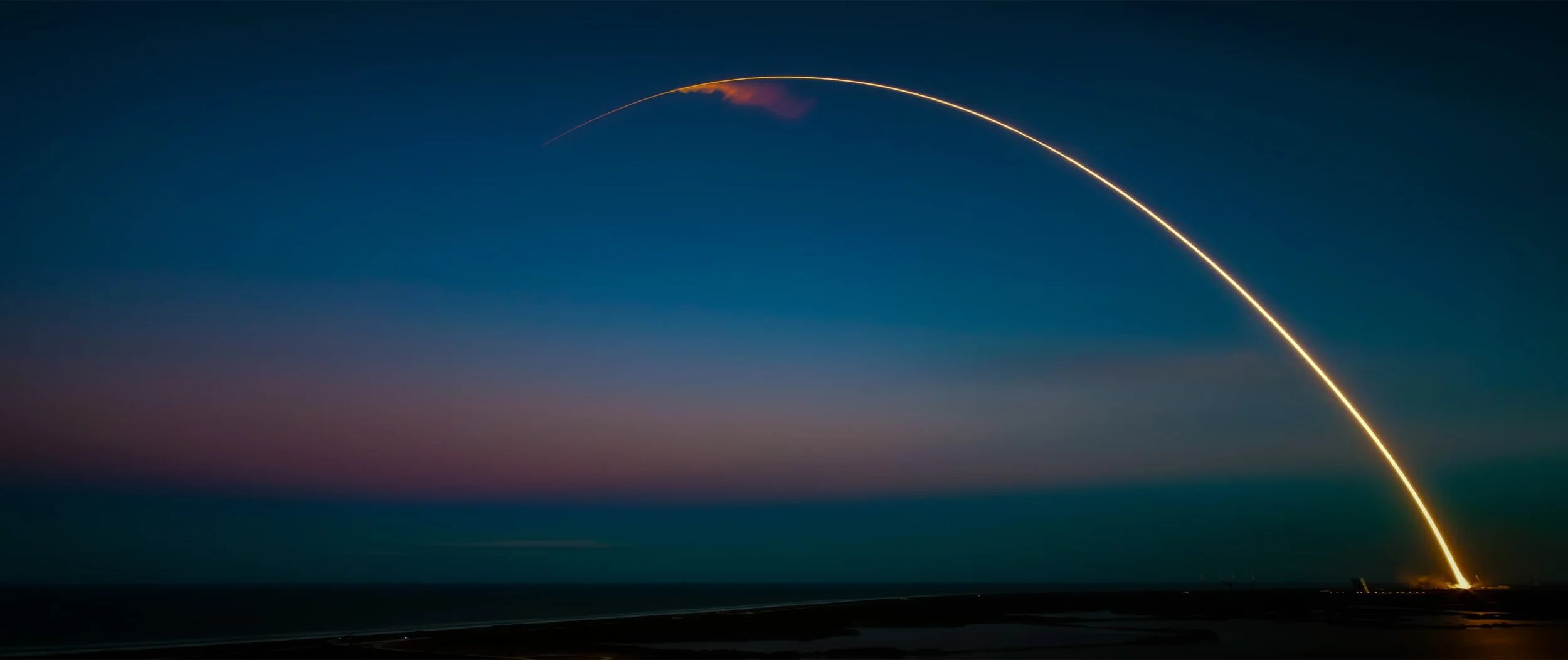 641797772eb27fd97f0fe577_consulting background.jpg