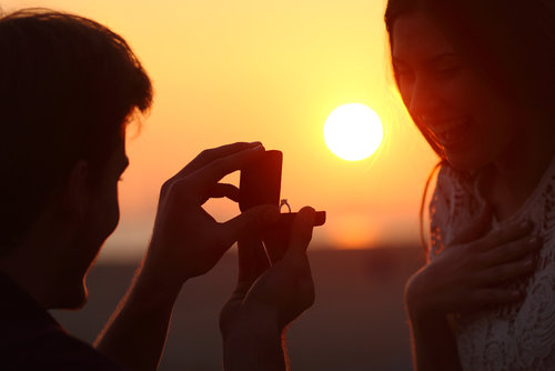 millennials lab-grown diamond engagement ring