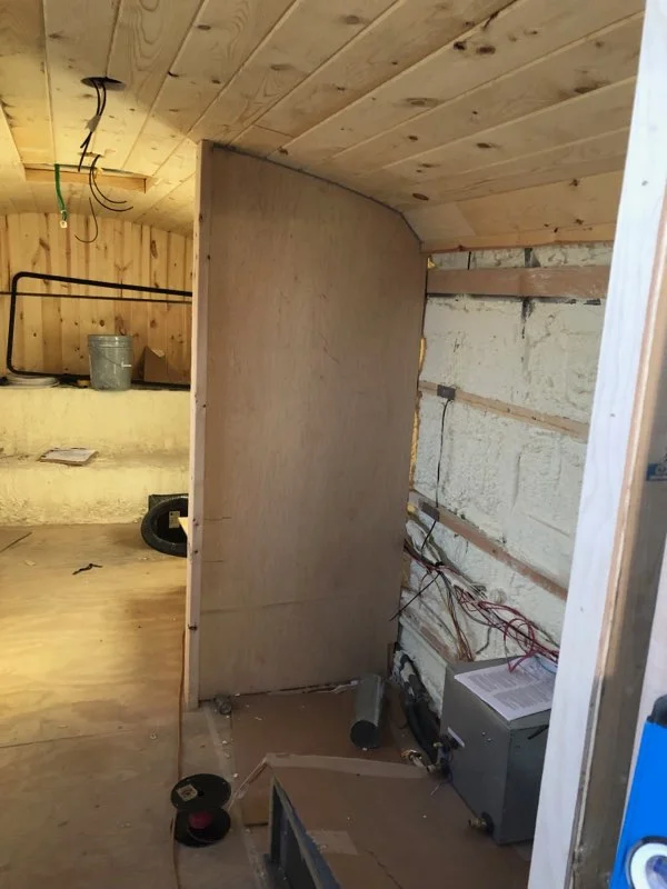4_WideWonderBus_SkoolieRenovation_bunk.jpg