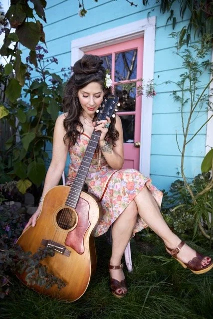 Essence_Goldman_C4_2026_photo by Laura_Kudritzki Medium.jpeg