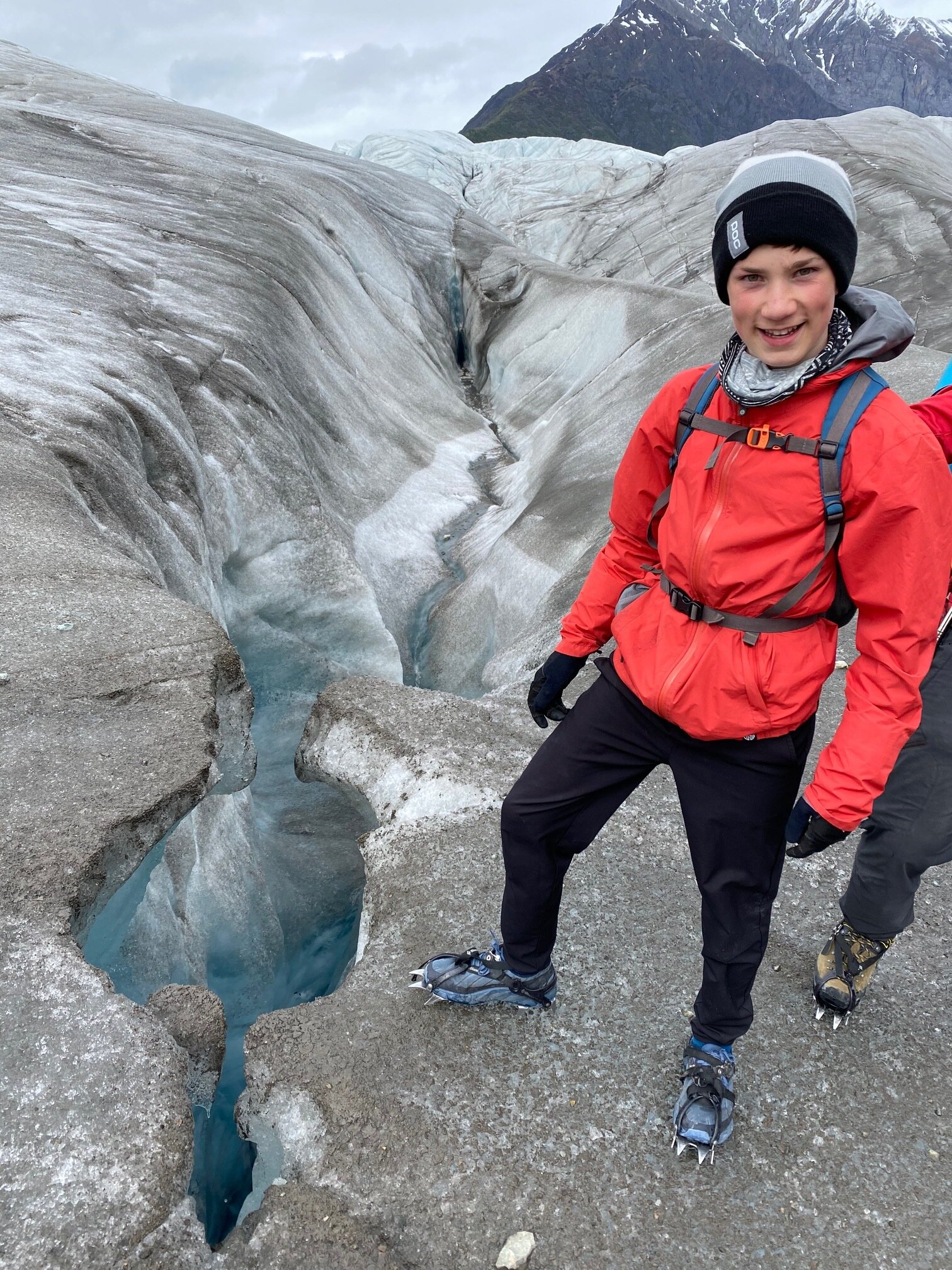 Glacier adventure daytrip: discovering glacial features