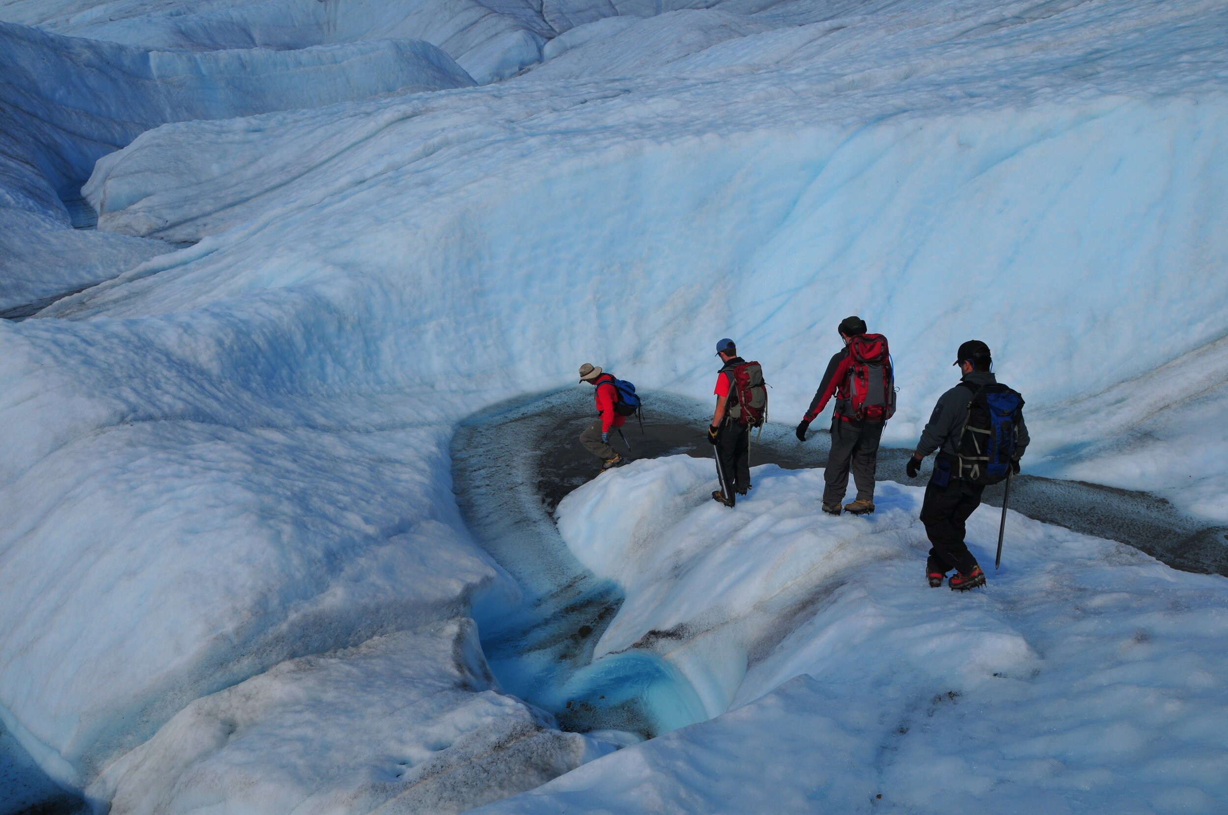 Glacier Daytrip: Fresh Glacial Water