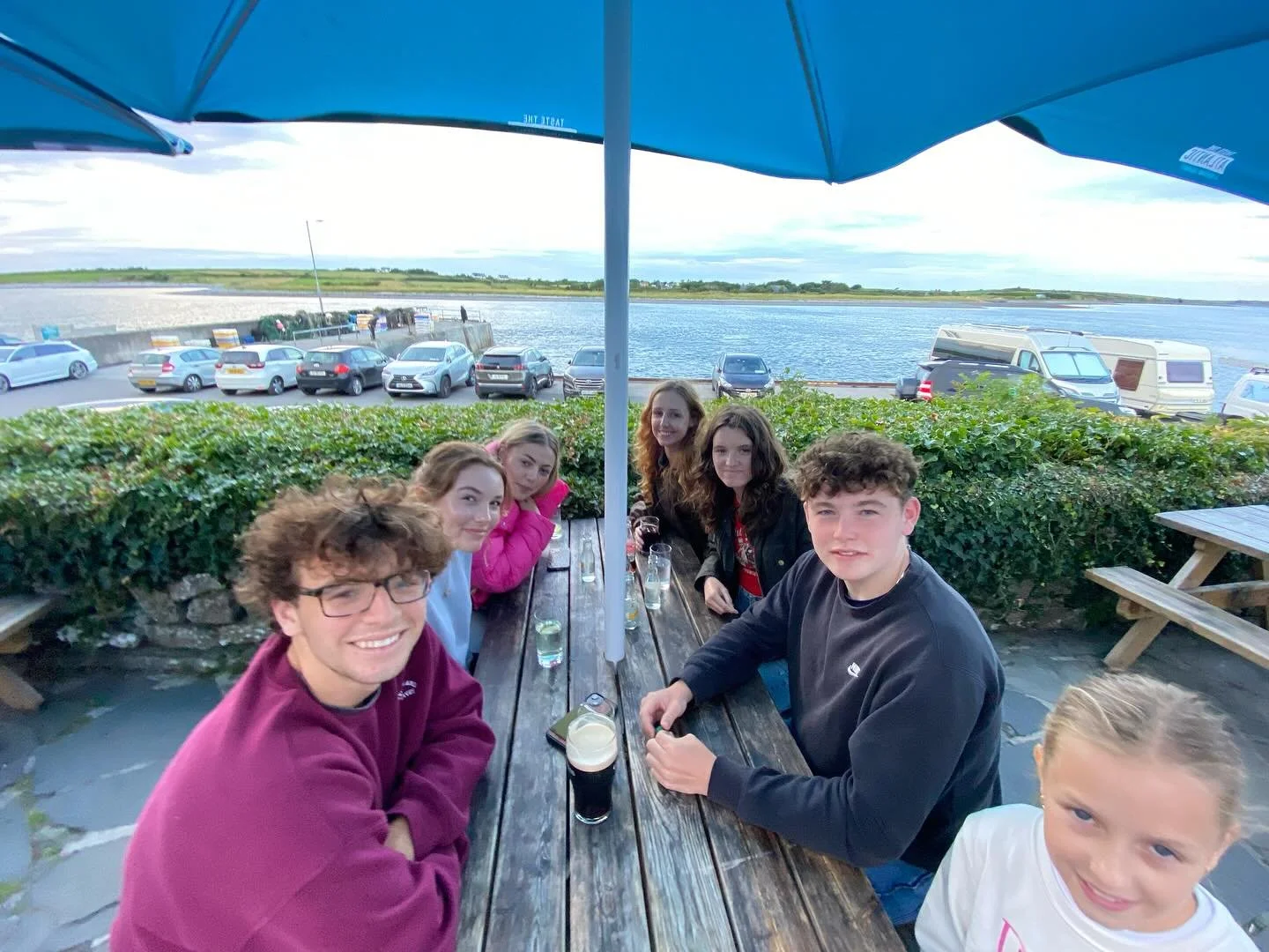 Ireland thanks for the great company and the craic. Lovely catch up and spend time with you all. You are always in our hearts. Keep a cool head and a dry sock!