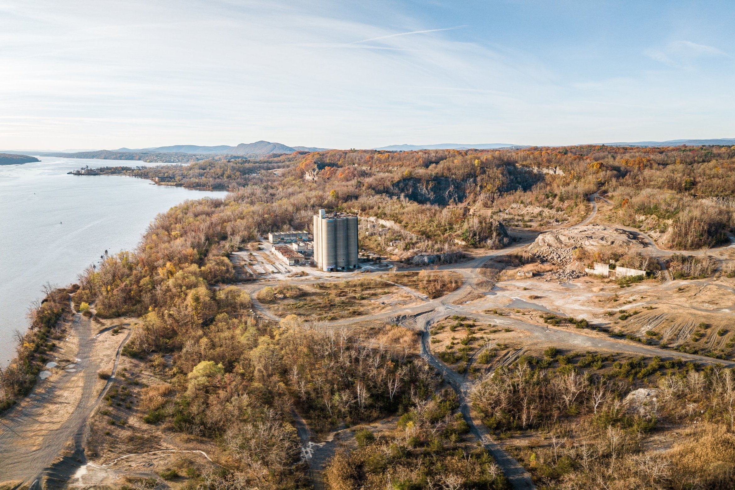 Cement+Silos+2.jpg