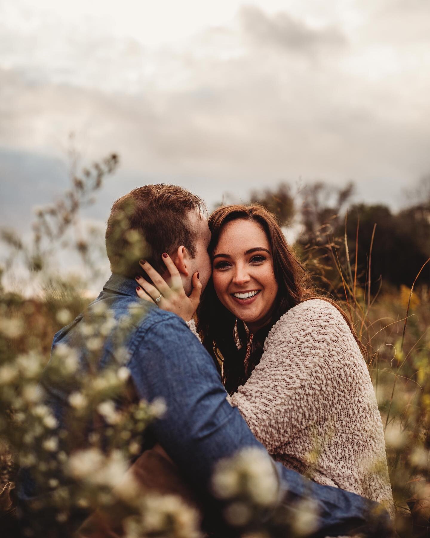 Flowers and rings, just a few of my favorite things to capture during engagement sessions!

Something about wrapping each other up nice and tight just makes it so cozy and cute, especially since it&rsquo;s cold AF right now ❄️