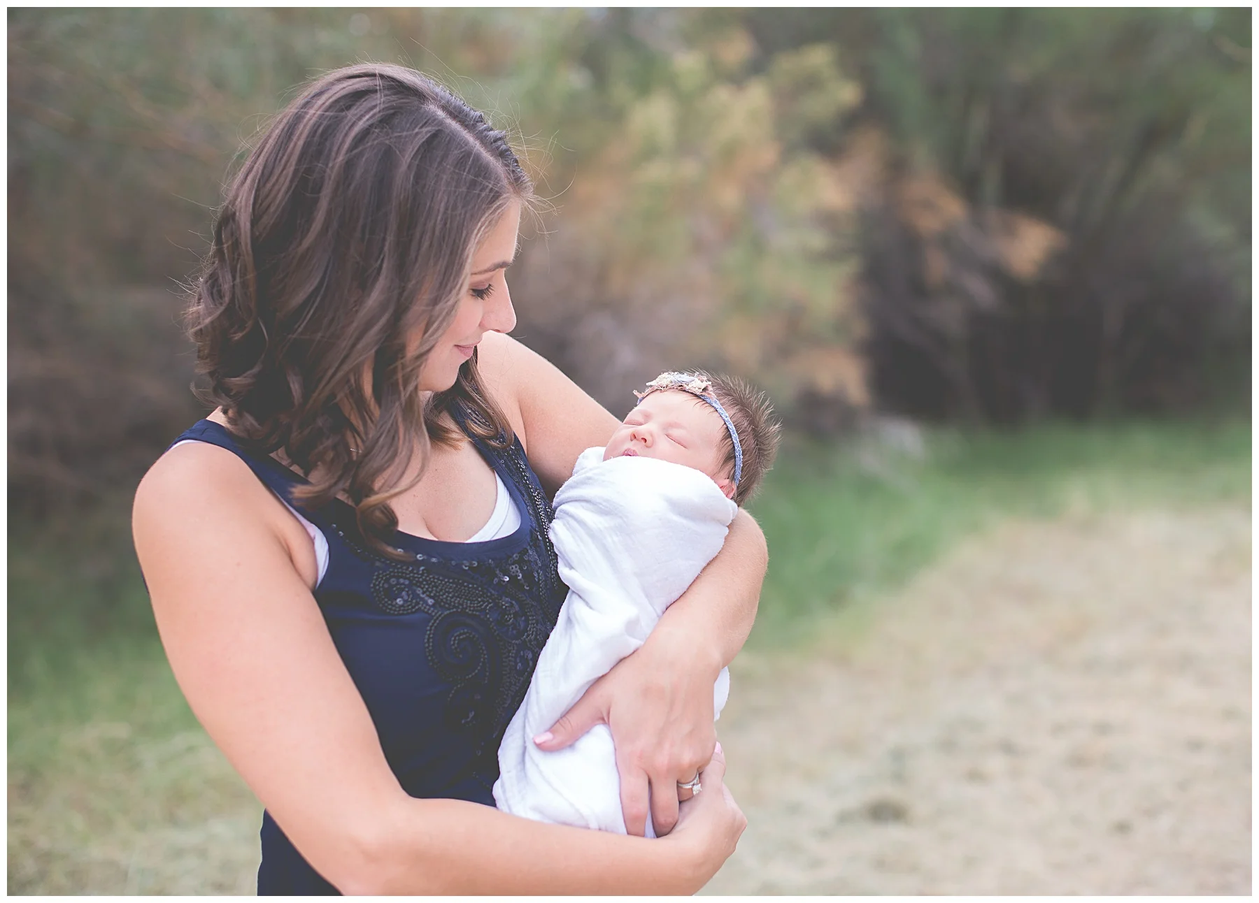 Phoenix Outdoor Lifestyle Newborn session | Sweetlife Photography