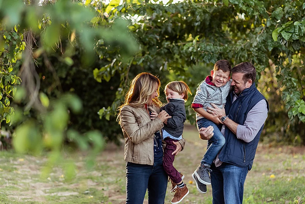 How to Have Fun at your Family Photo Session | North Phoenix Family Photographer_0002.jpg