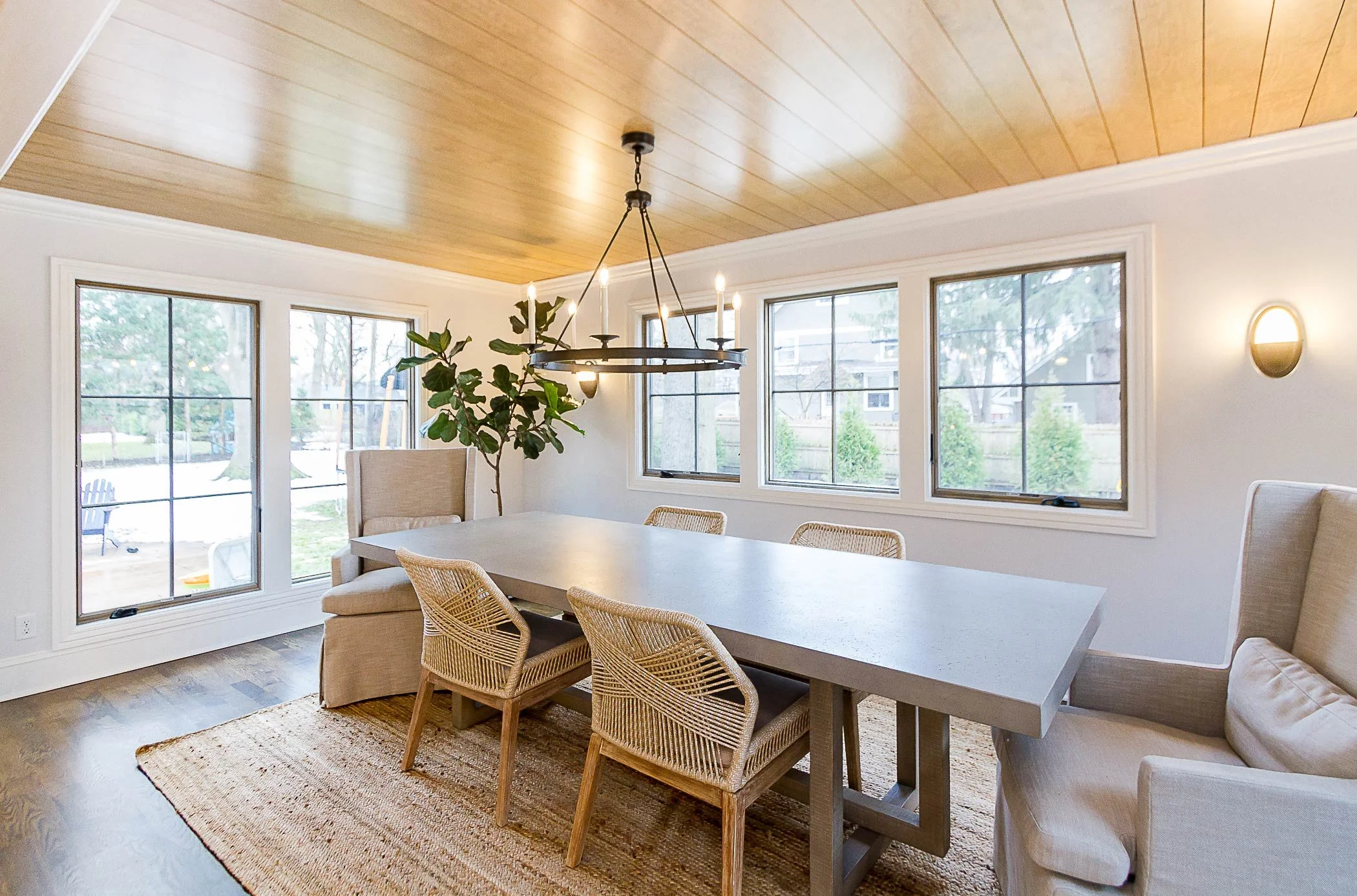 Howe Drive, Fairway