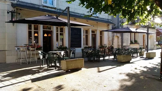 face-avant-du-bistrot.jpg