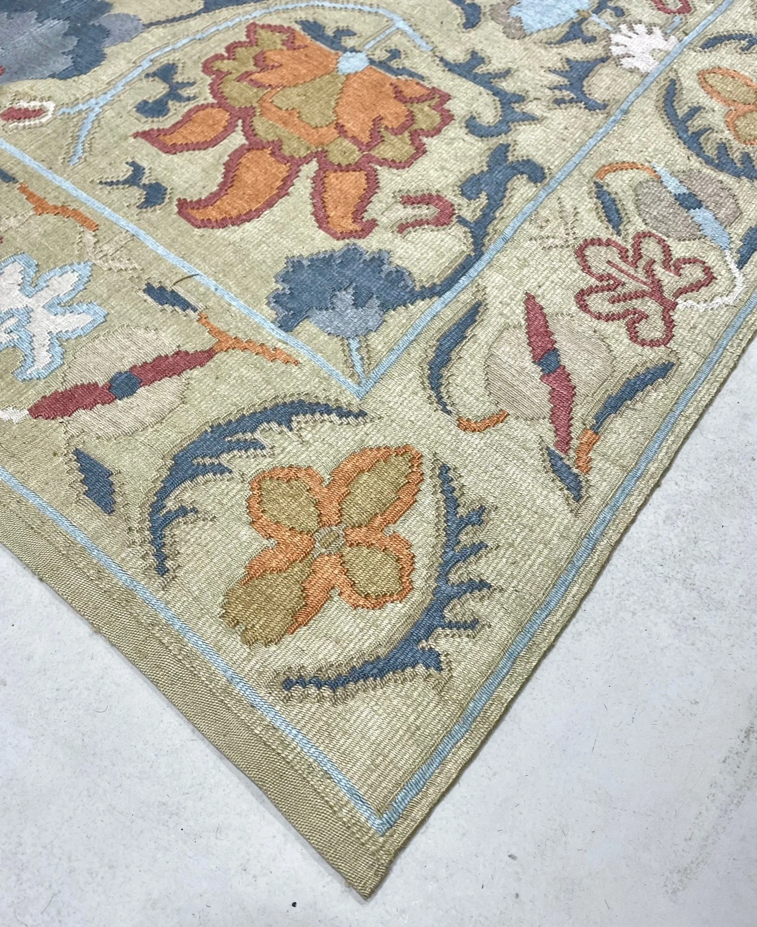 Uzbek border detail.jpg